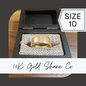 Shane Co. 8mm 14K gold men's wedding band with 4 diamonds equaling .20 carats